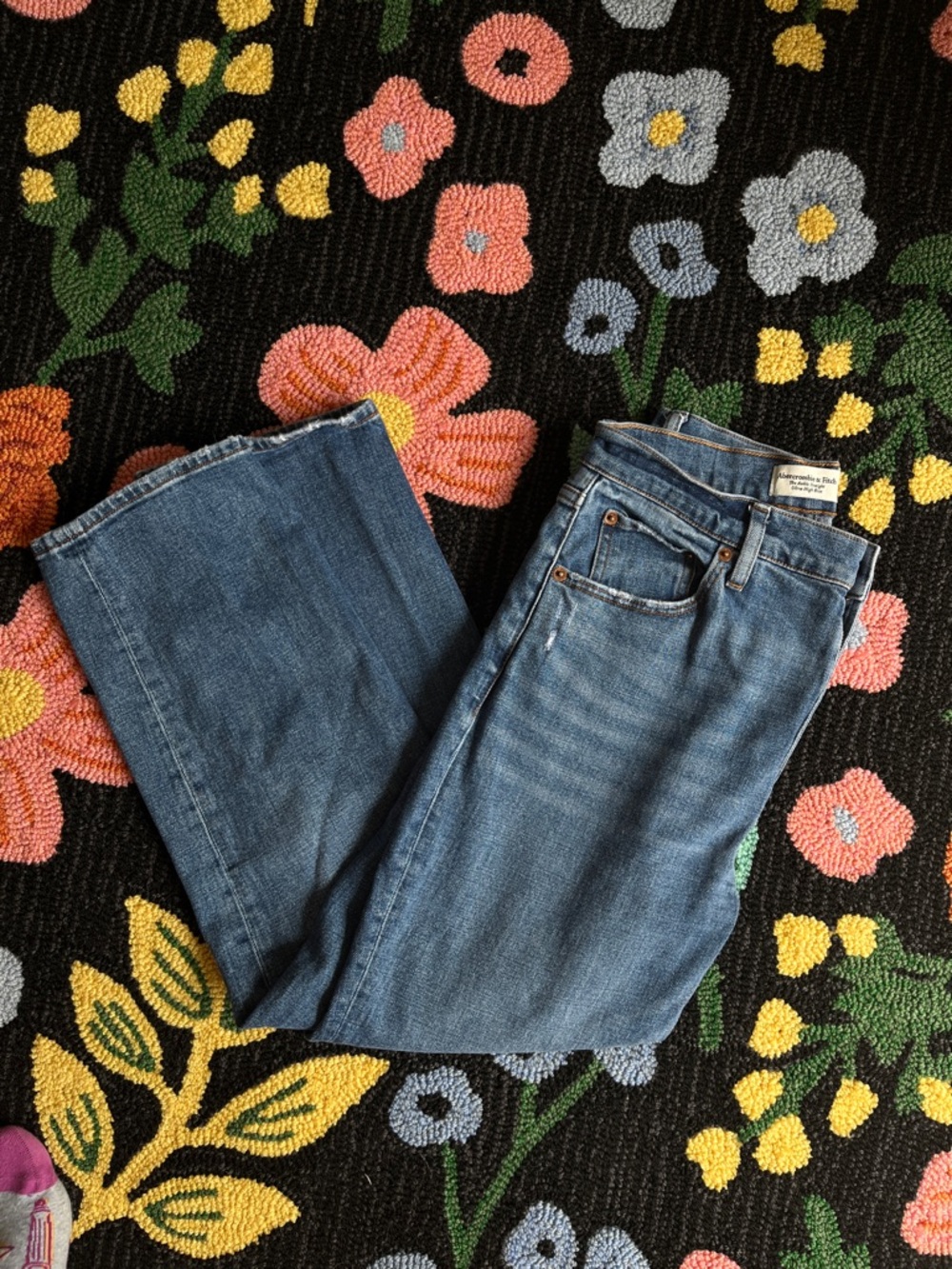 Abercrombie & Fitch The Ankle Straight Ultra High Rise